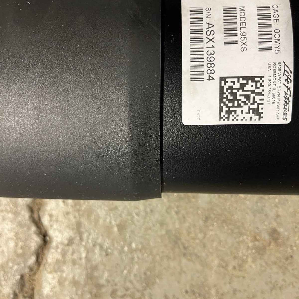 Life Fitness Discover SE3 HD 95X Elliptical