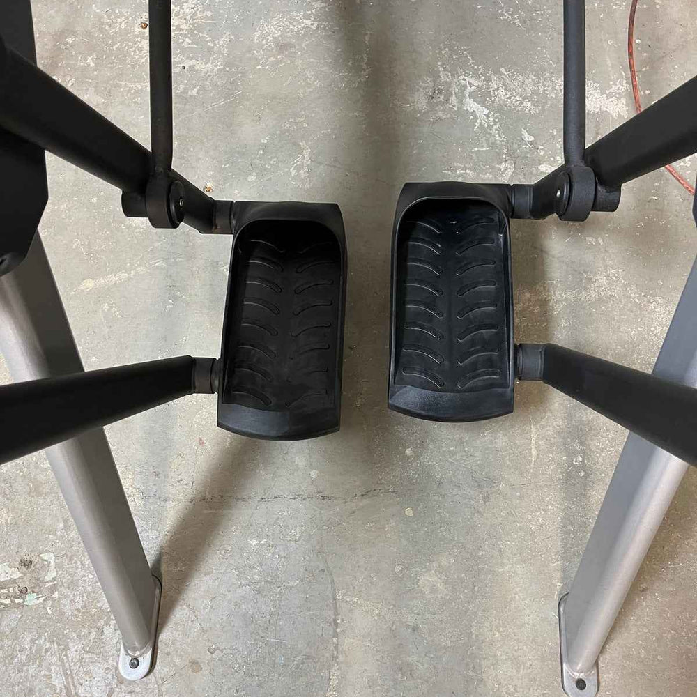 Cybex 770a Lower Body Arc Trainer w/E3 Console