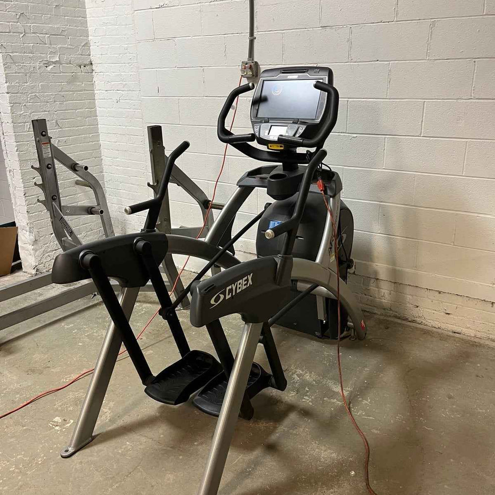 Cybex 770a Lower Body Arc Trainer w/E3 Console