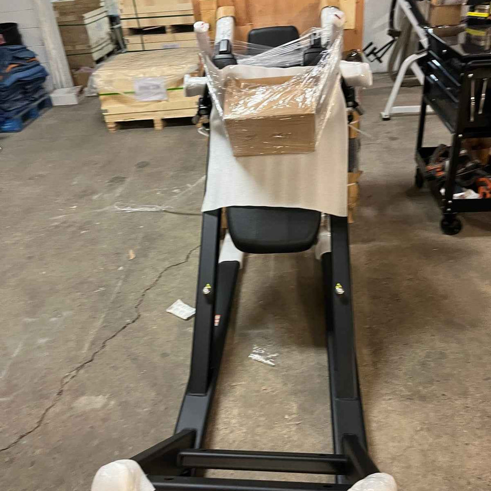 New Nautilus Hack Squat Brand Free Shipping!