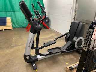 Life Fitness Discover SE3 95X Elliptical