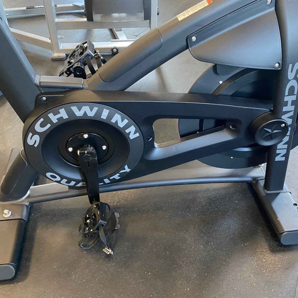 SCHWINN AC PERFORMANCE INDOOR BIKE SCHWINN AC PERFORMANCE INDOOR BIKE